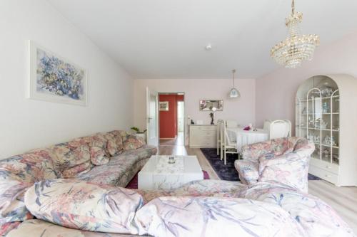 ID 6350 | Private Apartment