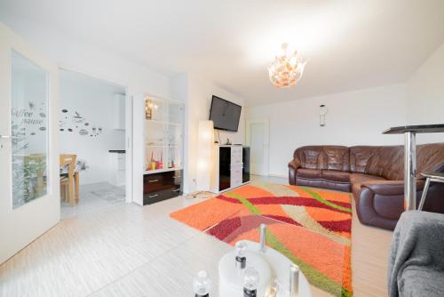 ID 6851 | Private Apartment