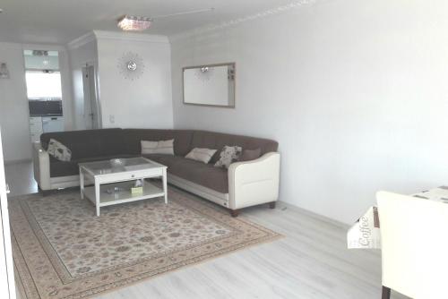ID 6883 - Private Apartment