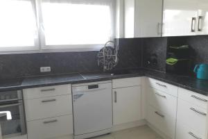 ID 6883 - Private Apartment