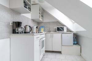 ID 6956 - Private Apartment