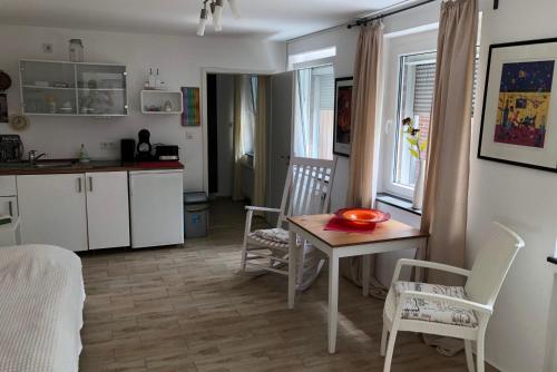 ID 7014 - Private Apartment