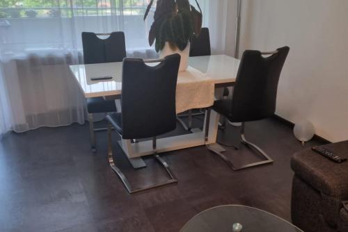 ID 7034 - Private Apartment
