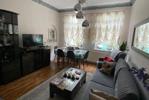 ID 7063 - Private Apartment
