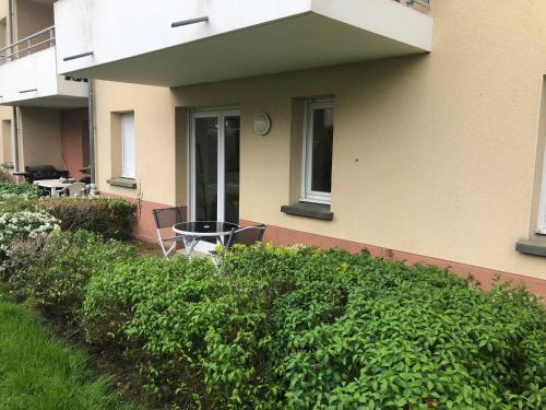 Appartement Appartement Idéal circuit 3km 36 Rue Bob Wollek appt 03 Le Mans