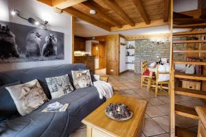 Ideally situated luxury 3 bedroom apartment Val Claret