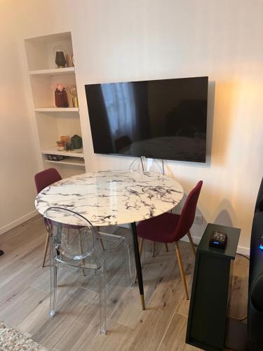 IDF18 Appartement luxueux Tram Paris 30min
