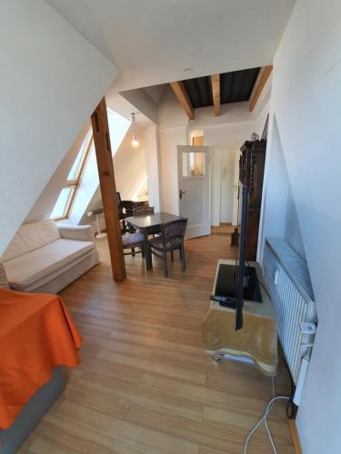 Idyllische Penthouse-Wohnung in super Lage