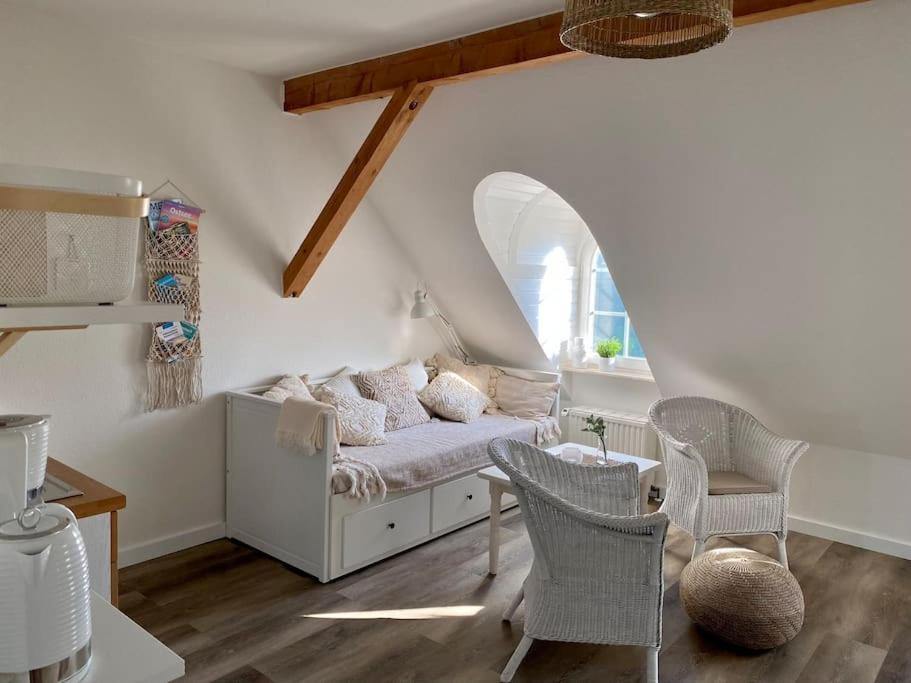 +Idyllisches Apartement nahe der Ostsee+ 29 Alte Hauptstraße, 18230 Biendorf