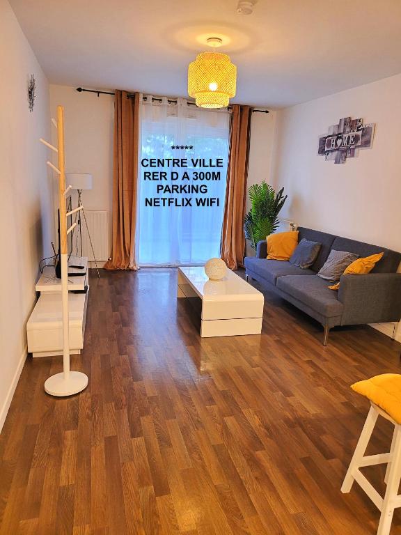 Appartement III Appart 2 Pièces, Neuf 200 m de Gare Parking Netflix Evry Courcouronnes 1 Rue Pierre Mauroy 91000 Evry-Courcouronnes