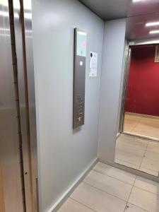 III Appart 2 Pièces, Neuf 200 m de Gare Parking Netflix Evry Courcouronnes