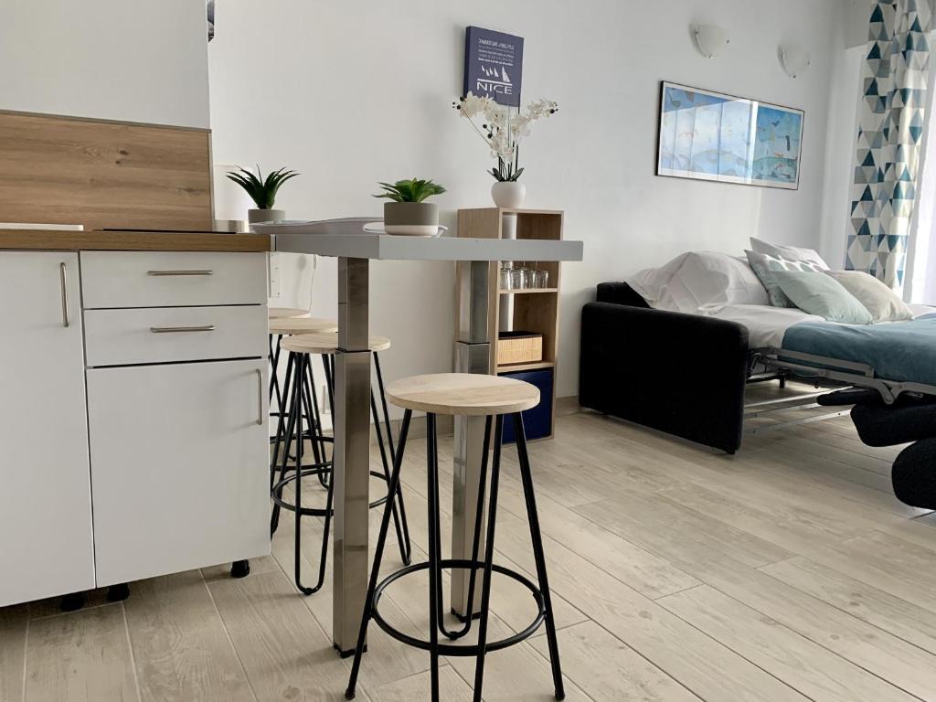 Illing, Wolfgang FW 8 18374 Zingst
