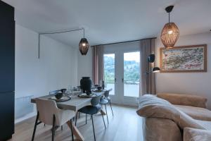 IMMOBILIER DE MONTAGNE - LA COLLECTION - L'AFFICHE