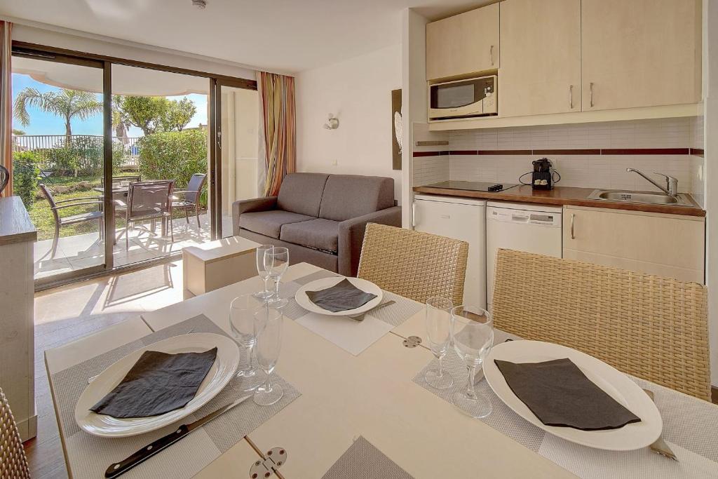 IMMOGROOM - 1 BR - Swimming pool - Terrace - Parking 33 Avenue Amiral Wester Wemyss, 06150 Cannes