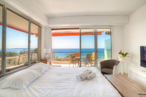 IMMOGROOM- 2 bedrooms -Panoramic Sea view - Huge Terrace - Beach