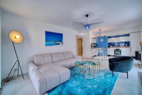 IMMOGROOM - 2 bedrooms top of line - new - 100m Terrace - Parking