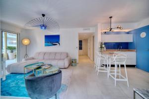 IMMOGROOM - 2 bedrooms top of line - new - 100m Terrace - Parking