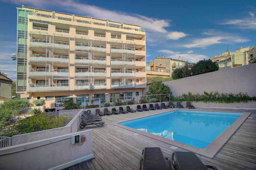Appartement IMMOGROOM - 2 min from the beaches - AC- Swimming pool 91 rue Georges Clemenceau 06400 Cannes