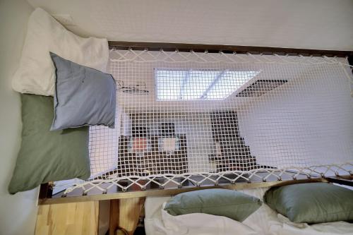 IMMOGROOM - 2 minutes from the beaches - Renovated - Mezzanine - Netting