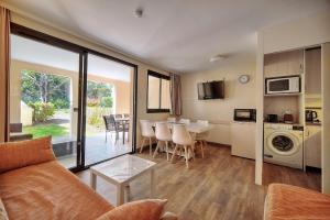 IMMOGROOM - 2 Rooms - Garden - Terrace - Pool - Parking