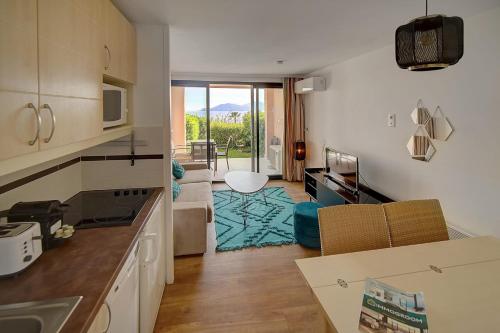 IMMOGROOM - 2 Rooms - Renovated - Pool - Air conditioning - Parking -