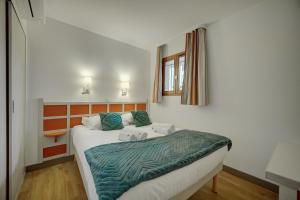 IMMOGROOM - 2 Rooms - Renovated - Pool - Air conditioning - Parking -