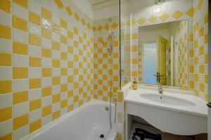 IMMOGROOM - 2 Rooms - Renovated - Pool - Air conditioning - Parking -