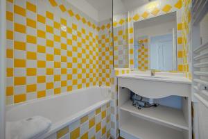 IMMOGROOM - 2 Rooms - Renovated - Pool - Parking - Air conditioning -