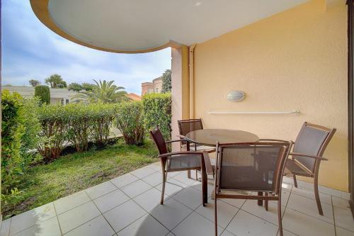 IMMOGROOM - 2 Rooms - Renovated - Pool - Terrace - Garden - Parking -