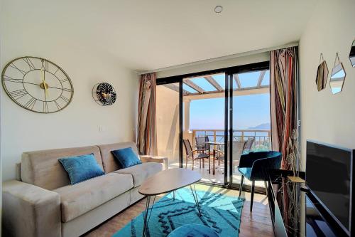 IMMOGROOM - 2 Rooms sea view - Pool - Parking - Terrace -
