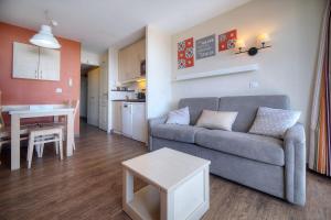 IMMOGROOM - 2 Rooms sea view - Pool - Parking - Terrace -