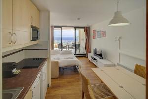 IMMOGROOM - 2 Rooms sea view - Pool - Terrace - Parking