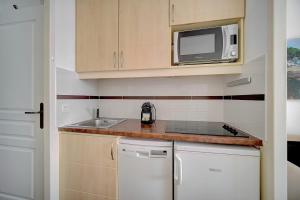 IMMOGROOM - 2 Rooms sea view - Pool - Terrace - Parking
