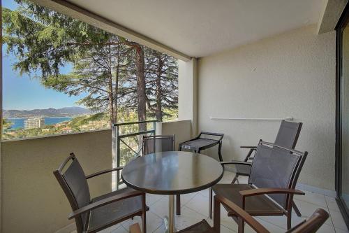 IMMOGROOM - 2 Rooms sea view renovated - Pool - Terrace - Parking