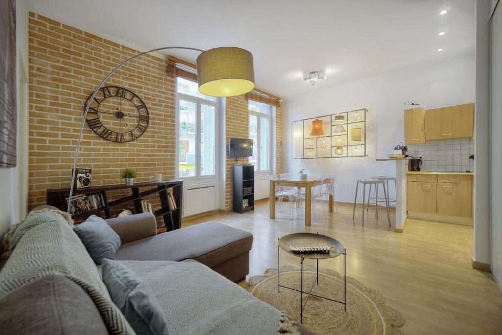 Appartement IMMOGROOM - 2 steps from the Croisette - Wifi - AC 13 rue des Mimosas 06400 Cannes