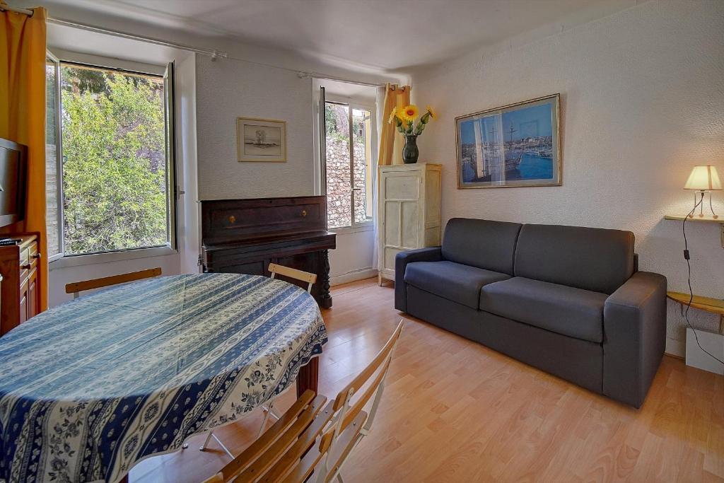 IMMOGROOM - 5 min from beaches - Suquet district 31 rue Louis Perrisol, 06400 Cannes
