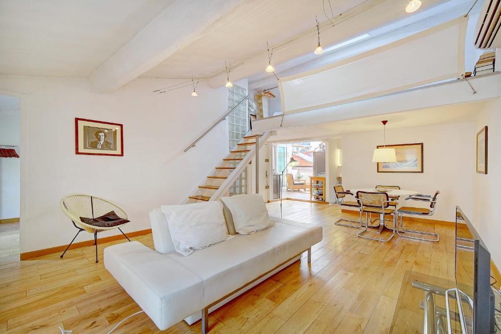 IMMOGROOM - Apartment center Cannes with terrace and AC 2 rue Venizoles, 06400 Cannes