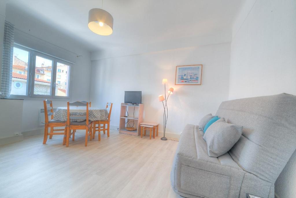 IMMOGROOM - Appartment - 1min from the beach - Wifi 53 rue Georges Clemenceau, 06400 Cannes