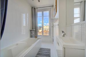 IMMOGROOM - Bourgeois building - Quiet - Parking - Sea view