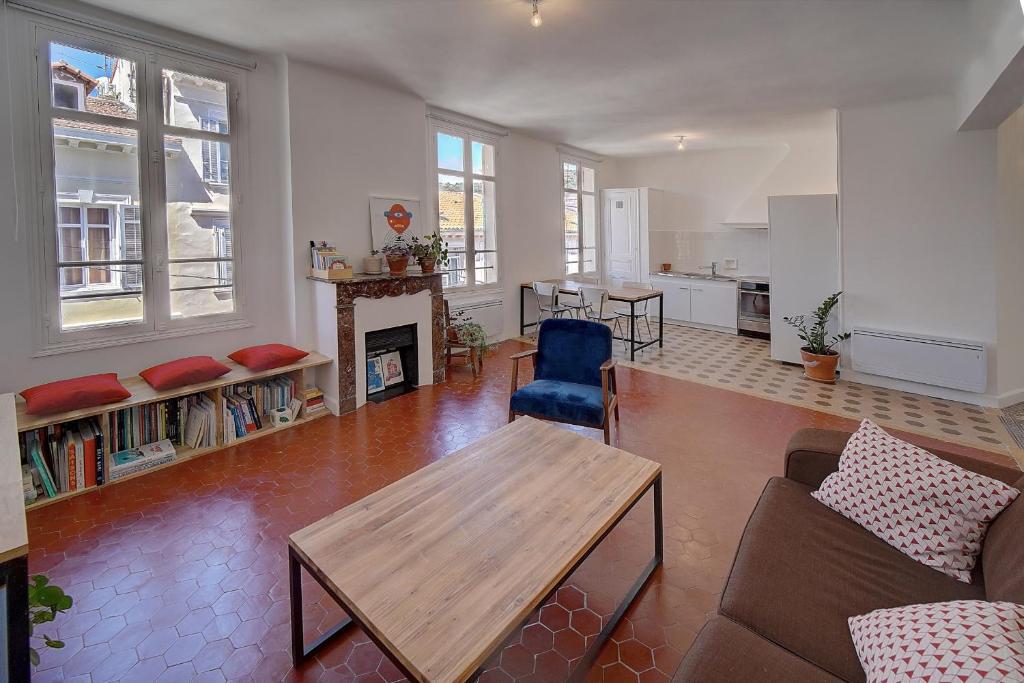 IMMOGROOM - Bright flat - near shops - CONGRESSBEACHES 50 Rue Léon Noël, 06400 Cannes