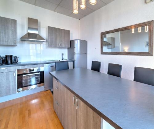 IMMOGROOM - Charming apartment - City Center - Wifi - AC