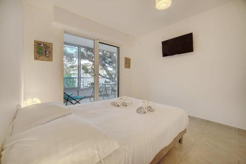 IMMOGROOM - Close beaches - Sea view terrace - Spacious - NO WIFI