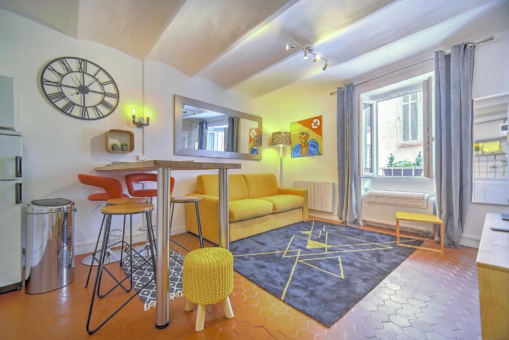 Appartement IMMOGROOM - Cosy - City center - AC 19 Rue Saint-Antoine 06400 Cannes