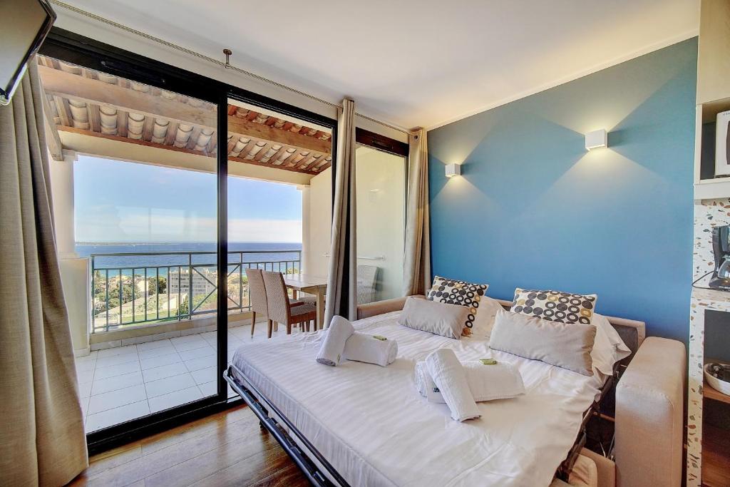 IMMOGROOM Cosy Modern Sea view Terrace AC Parking - CONGRESSBEACHES 33 avenue Amiral Wester Wemyss, 06150 Cannes