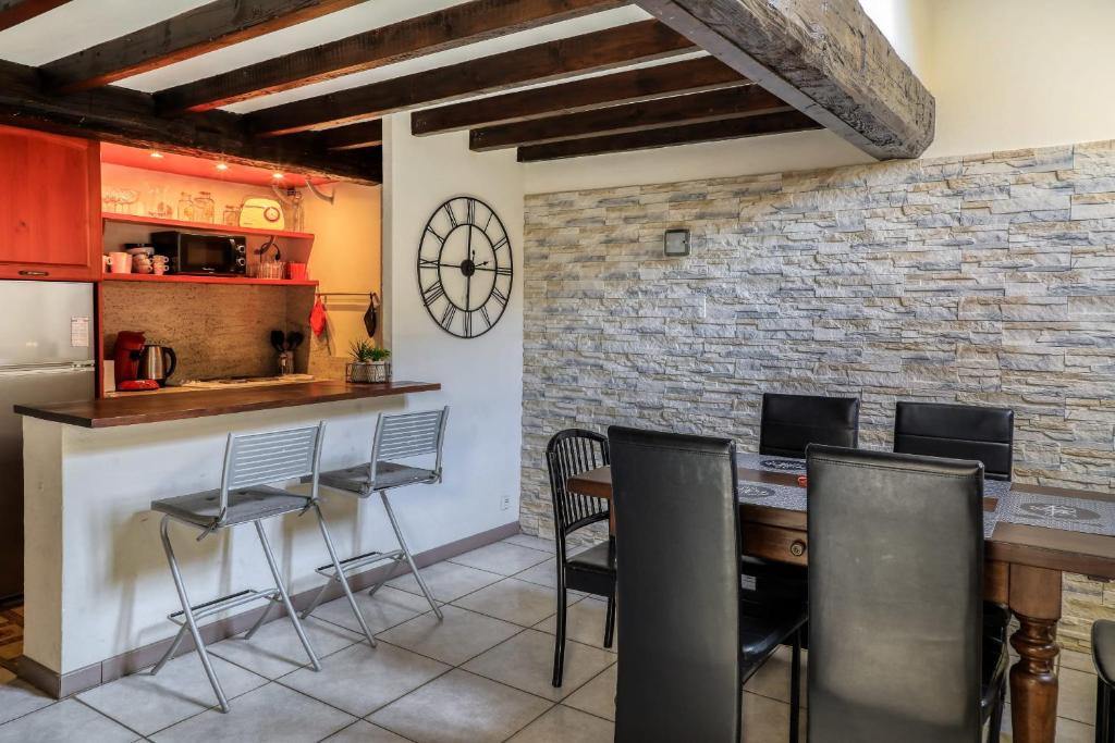 IMMOGROOM - Duplex - 4 people- Close to the beaches - AC 44 Rue Georges Clemenceau, 06400 Cannes