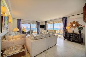 IMMOGROOM- Huge Terrace - Panoramic Sea View - 1min from Beach