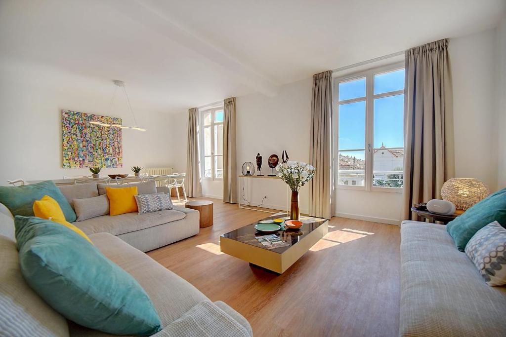 Appartement IMMOGROOM - Magnificent 180m duplex apartment - Parking - Air conditioning 27 Avenue des Tignes 06400 Cannes