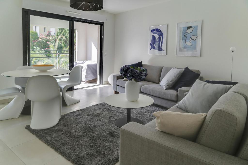 Appartement IMMOGROOM- Modern - Elegant - Close to the beach -AC 2 Boulevard Guynemer 06400 Cannes