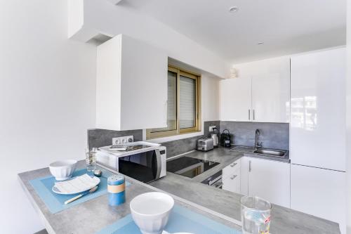 IMMOGROOM - Renovated apartment - Terrace - AC - Wifi