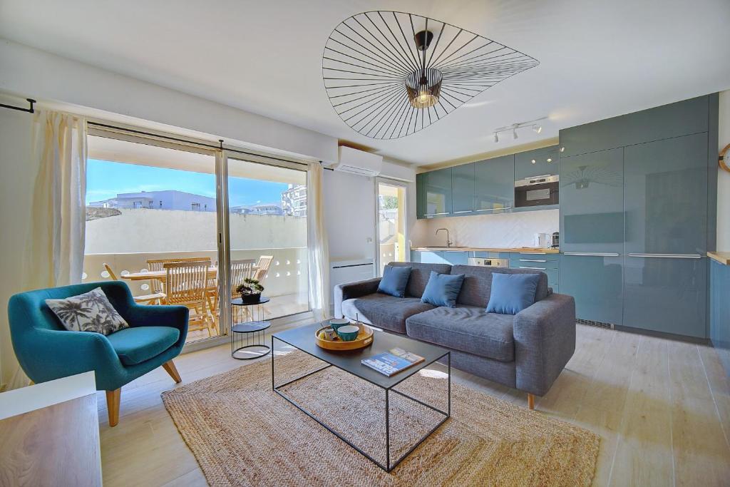 IMMOGROOM- Renovated- Large terrace- AC- Shops- Parking 21 Avenue Isola Bella, 06400 Cannes
